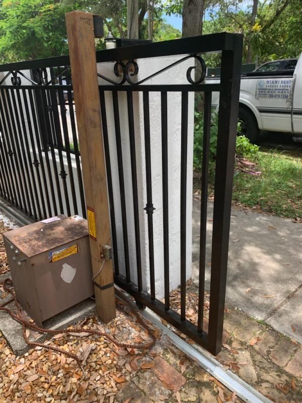 Garage door installed by the Miami Best Garage Doors team