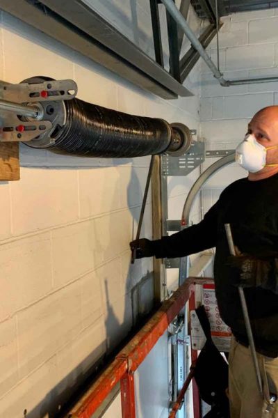 garage-door-spring-repair-service-1024x768
